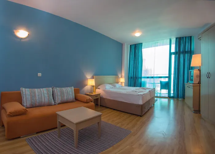 Хотел дел сол Приморско