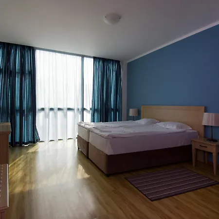 дел сол 4*