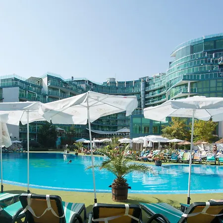 普里莫尔斯科太阳酒店 酒店