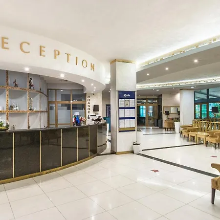 普里莫尔斯科太阳酒店 酒店